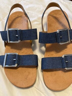 Vionic Reese Denim Blue Double Strap Buckle Sandals size 10 new without box